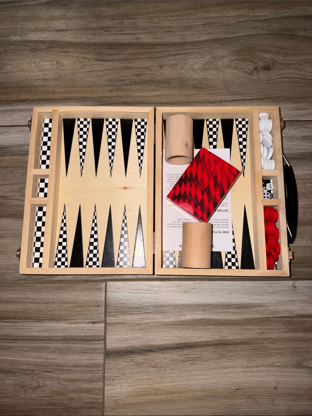 Vans Wooden Backgammon Set in Black, White & Red New never used
